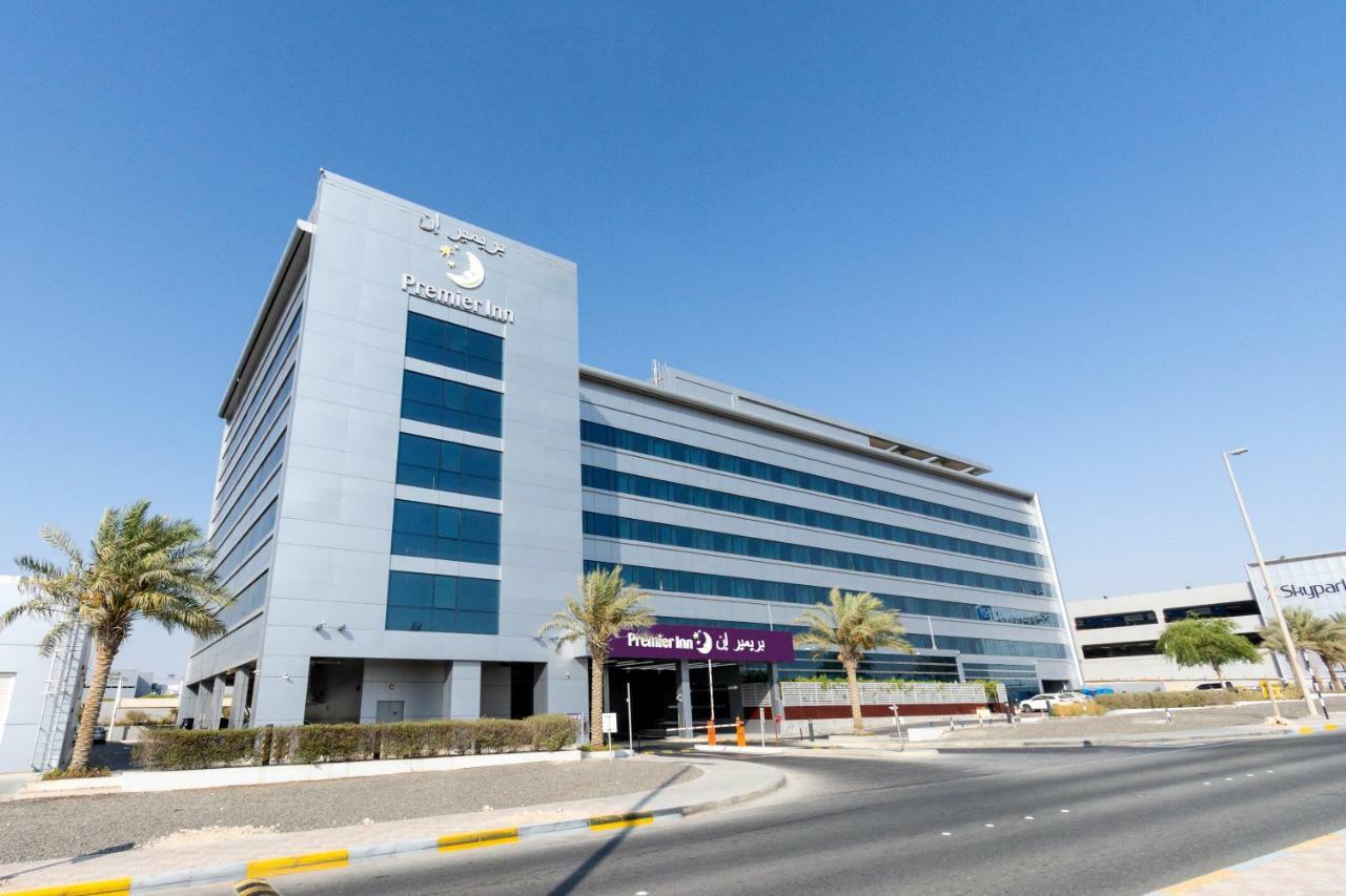 Premier Inn Abu Dhabi Airport Business Park Абу-Даби Экстерьер фото